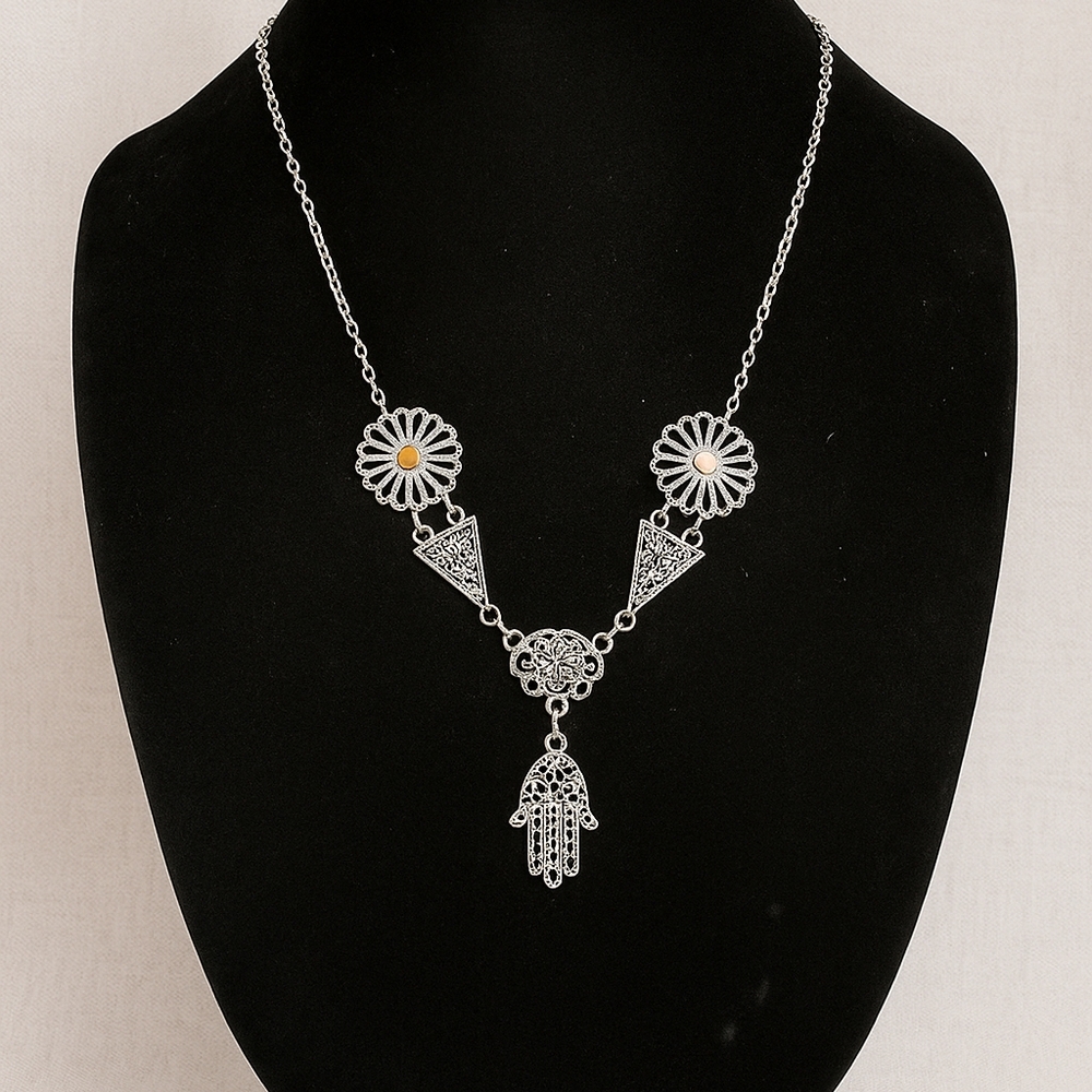 Elegant Silver Necklace with Floral Accents